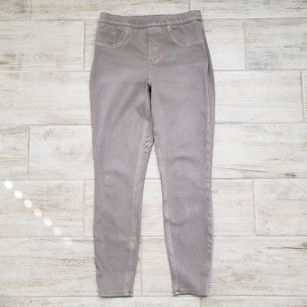 Spanx Pull‎ On Skinny Jeans Women's Tapered Leg Shaping M